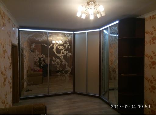 Угловой шкаф купе с LED подсветкой "Big Boss"