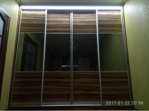 Прямой шкаф купе на заказ с LED подсветкой "Vista"