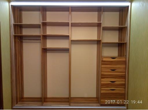 Прямой шкаф купе на заказ с LED подсветкой "Vista"